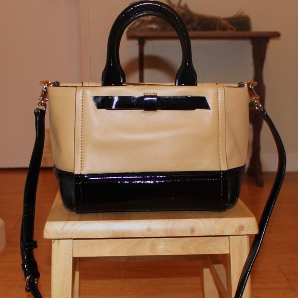 KATE SPADE Leather Tan/Black Bow Purse NWOT - Picture 2 of 9